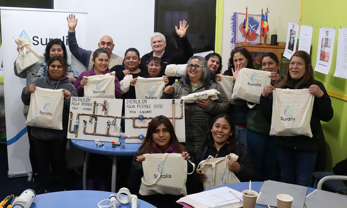 Mujeres de Calbuco aprendieron sobre Gasfitería