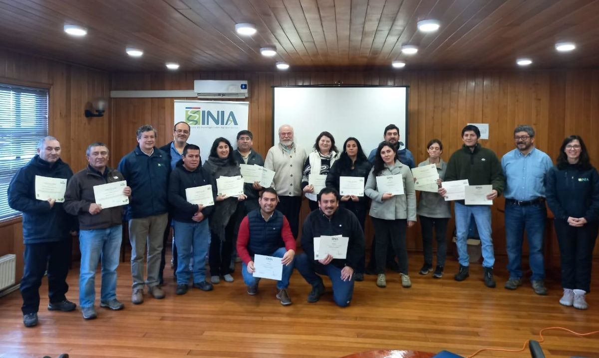 Asesores técnicos de Chiloé realizan curso de Gestión Hídrica dictado por INIA y certificado por INIA Educa