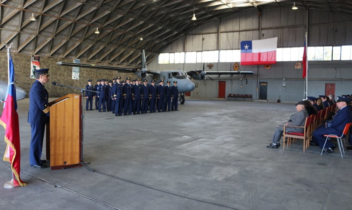 Grupo de Aviación N° 5 de da FACH Celebró aniversario 95 en Puerto Montt