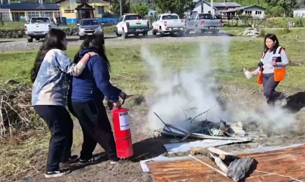 Vecinos de zonas apartadas se capacitan como monitores comunitarios en emergencias